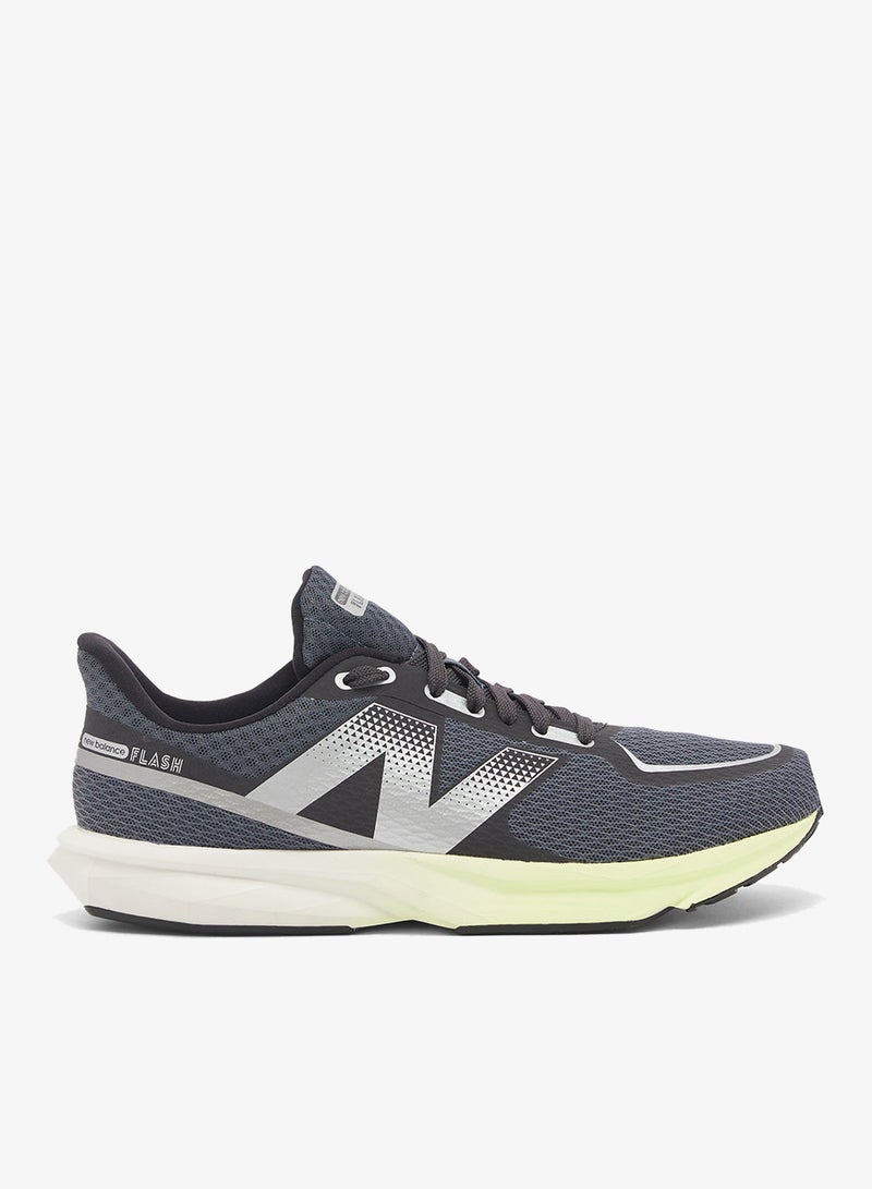 New Balance FLASH  Sports Shoes - Image 1